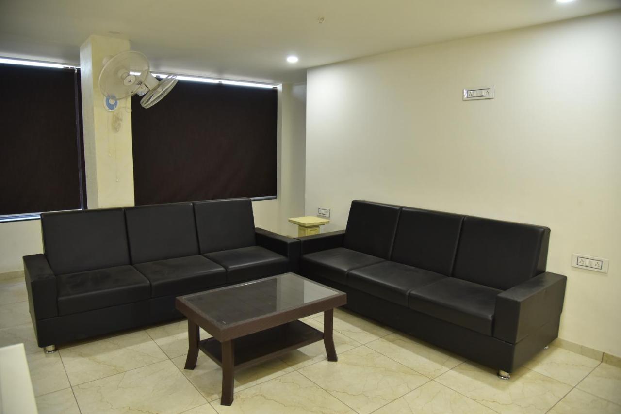 Hotel Savera Inn Morbi Extérieur photo