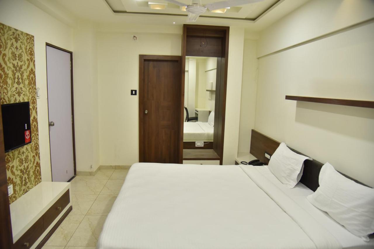 Hotel Savera Inn Morbi Extérieur photo