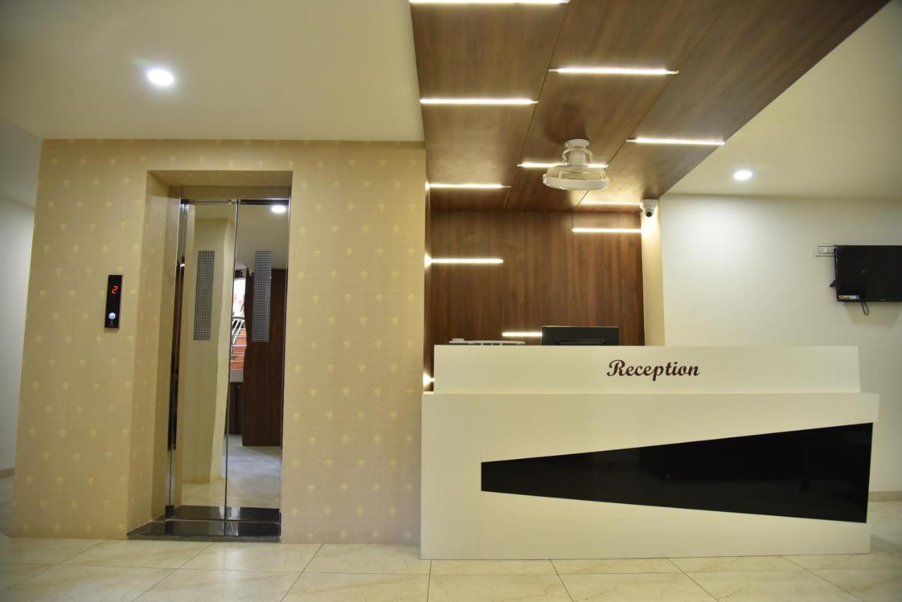 Hotel Savera Inn Morbi Extérieur photo