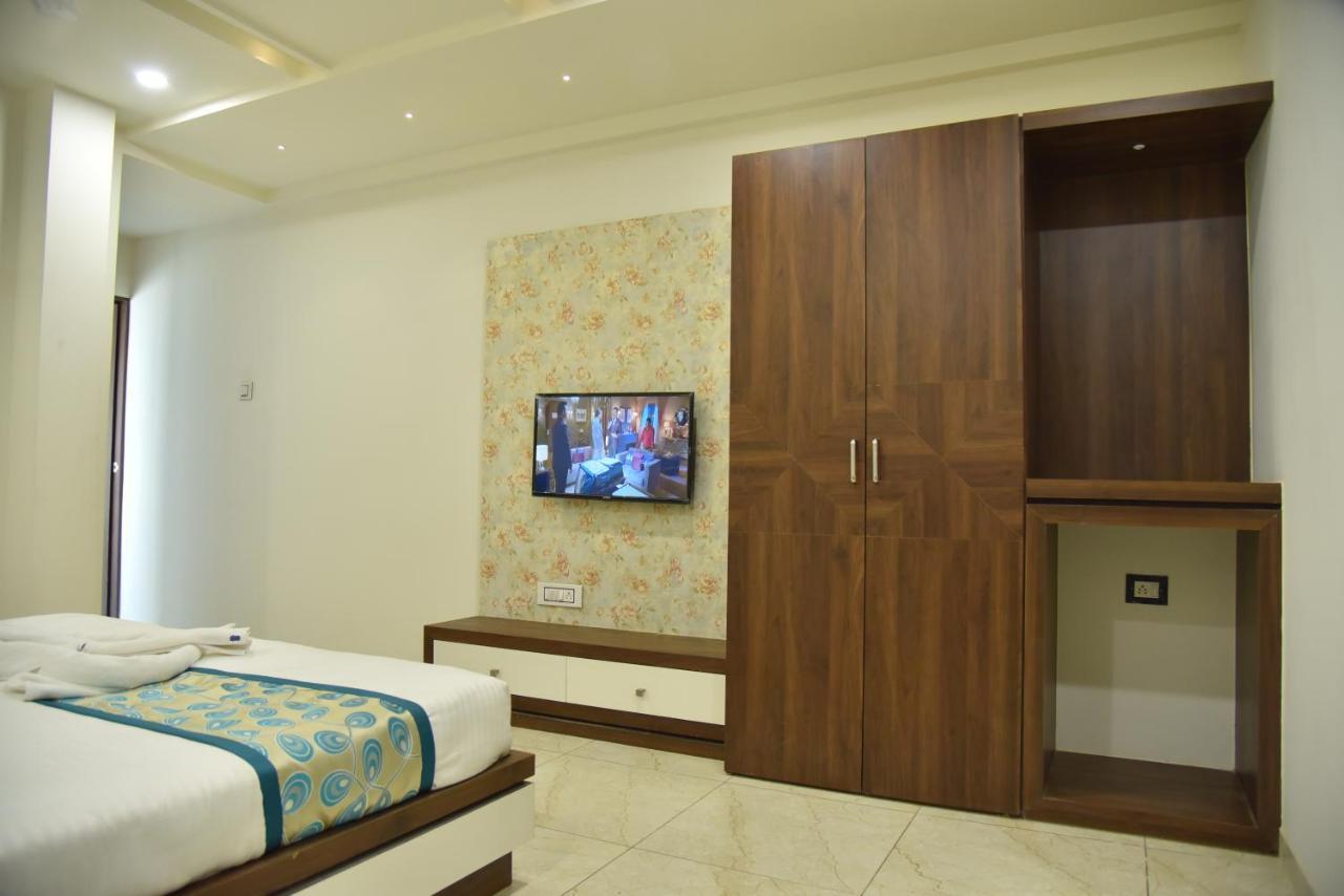 Hotel Savera Inn Morbi Extérieur photo
